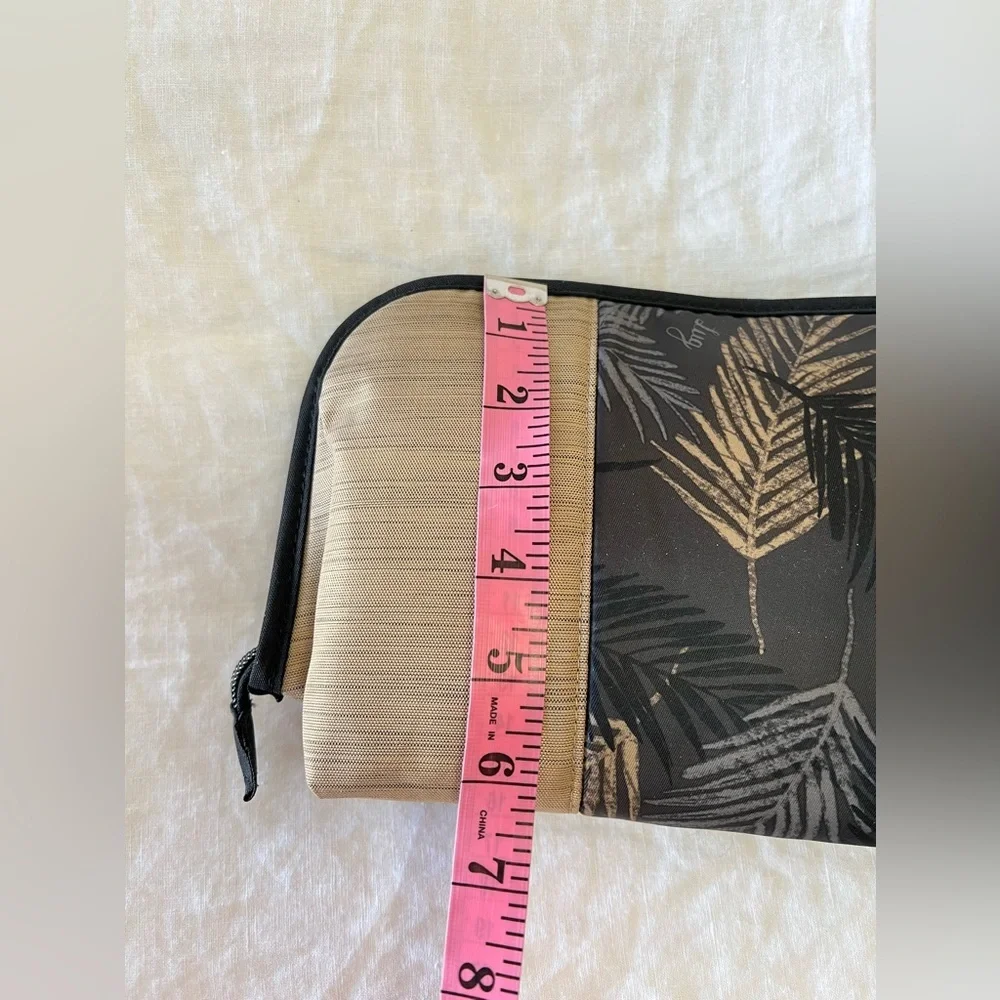 Lug Flash Cosmetic Makeup Bag Travel Carrier Case Brown Black